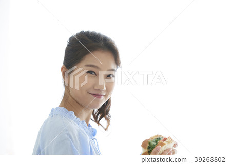 Life, Young Women, Korean Life, Young Women, Korean 39268802