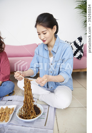 生活，年輕女性，韓國人 39268884