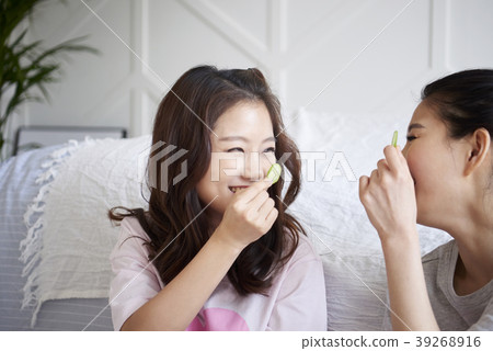 室友，分享房子，年輕的女人，韓國 39268916