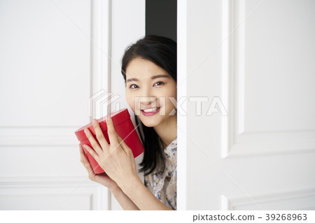 Life, Young Women, Korean Life, Young Women, Korean 39268963