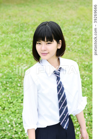 high school girl high school girl 39269666
