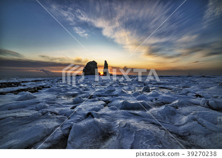 Jebu Island in the North Pole Jebu Island in the North Pole 39270238