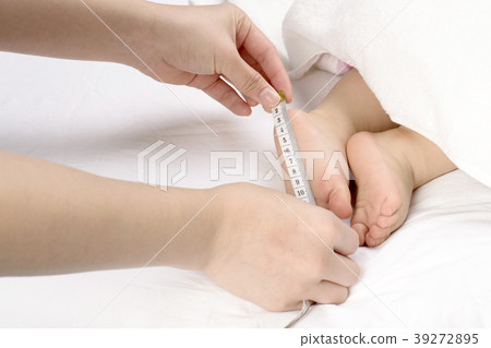 Baby 39272895