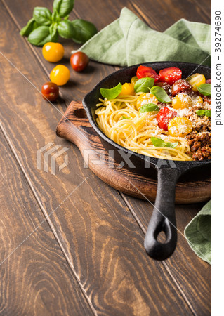 Delicious spaghetti Bolognaise 39274690