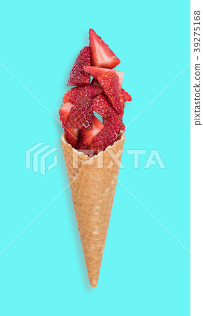 Strawberry ice cream cone with fresh fruits Strawberry ice cream cone with fresh fruits 39275168