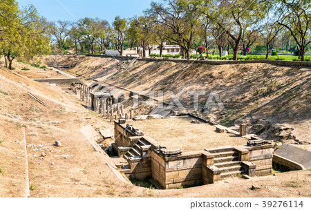 Sahasralinga Talav, a medieval artificial water 39276114