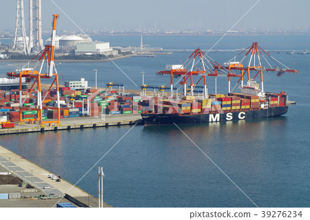 View of container wharf of Yokkaichi port View of container wharf of Yokkaichi port 39276234