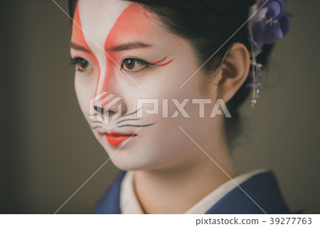 female, lady, woman 39277763