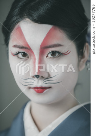 female, females, woman 39277769