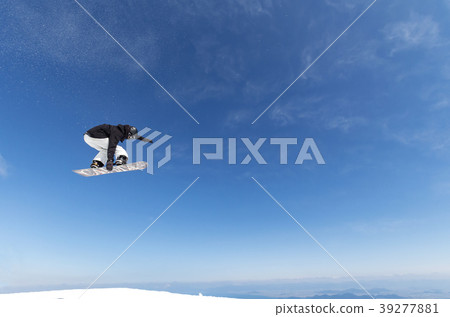 Snowboard female jump mute grab 39277881