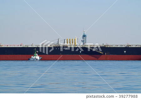 Large tanker body 39277988