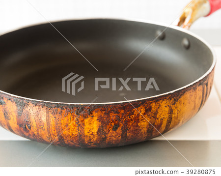 煎鍋用粘土燒焦的垃圾垃圾分類油污垢 39280875