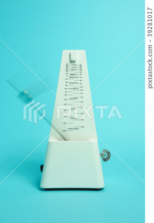 Image of metronome rhythm, music (music), tempo, etc. Light blue background 39281017
