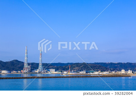 Ikishima島到Karatsu-Sanuki渡輪Karatsu港口的視圖[佐賀縣唐津市] 39282004