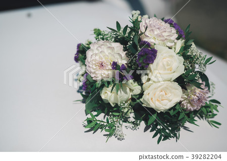 Wedding car decorated with beautiful, luxury 39282204