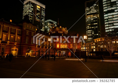 Tokyo Station (Marunouchi Exit) 39282785