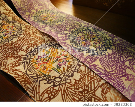 Ryukyu crimson traditional pattern 3 39283368