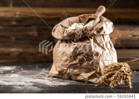 Bag of flour 39283841