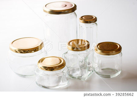 Empty bottle 39285662