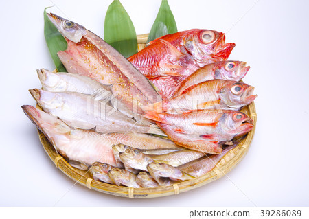 Dried fish platter 39286089