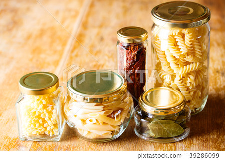 Reuse of empty bottles 39286099