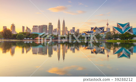 Sunrise Panoramic view of Kuala Lumpur, Malaysia Sunrise Panoramic view of Kuala Lumpur, Malaysia 39288212