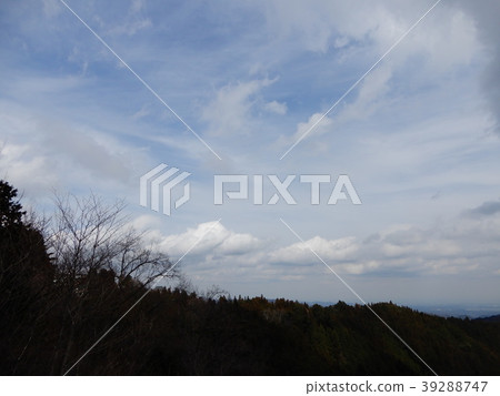 Mitakesan Mt. Mitakesan查看天空山前面 Mitakesan Mt. Mitakesan查看天空山前面 39288747