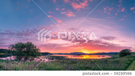 Amazing sunset at Loch Creran, Barcaldine, Argyll 39289566