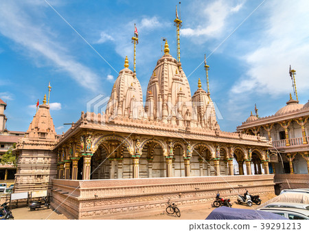 Kalupur Swaminarayan Mandir, a hindu temple in the 39291213