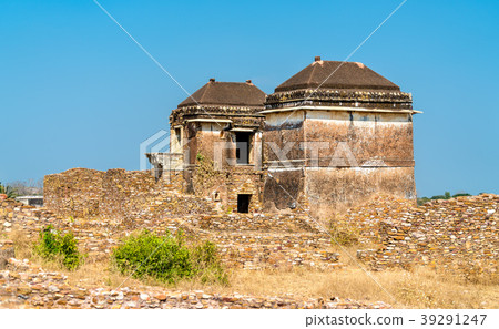 Old ruins at Chittor Fort in Chittorgarh city of 39291247