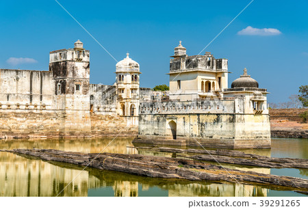 Maharani Shri Padmini Mahal, a palace at 39291265