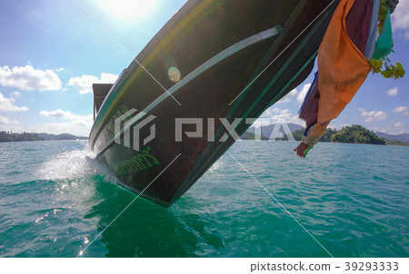 Tropical Thai jungle lake Cheo lan wood boat, wild 39293333