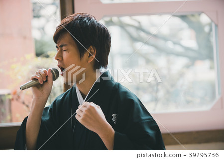 唱 演歌 男人 39295736