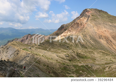 Kushigamine from the summit of Mt. 39296484