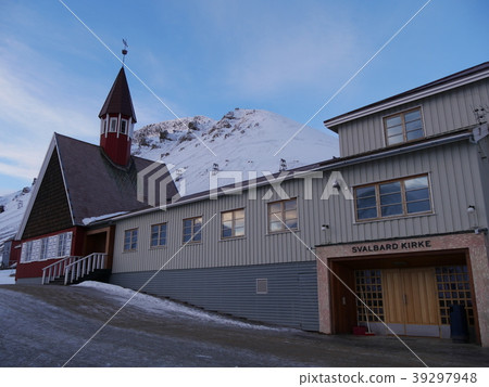 Svalbard Church 39297948