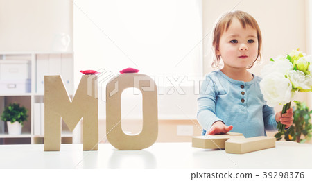 Toddler girl celebrating Mothers Day Toddler girl celebrating Mothers Day 39298376