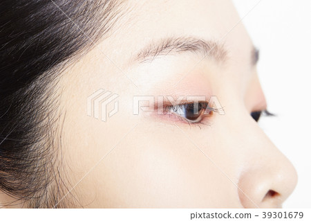 女性美容系列化妝 39301679