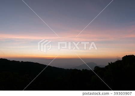 Mountain before sunrise at viewpoint  39303907