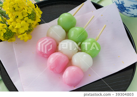 Pastel three color dumplings Pastel three color dumplings 39304803