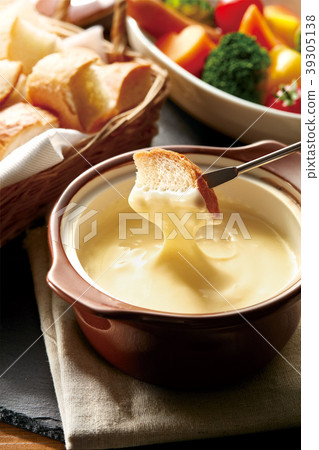Cheese fondue image 39305138