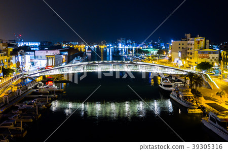 Taiwan Kaohsiung Gushan Ferry Night Scene Kaohsiung Gushan Ferry Night View Asia Taiwan Kaohsiung Pier Taiwan Kaohsiung Gushan Ferry Night Scene Kaohsiung Gushan Ferry Night View Asia Taiwan Kaohsiung Pier 39305316