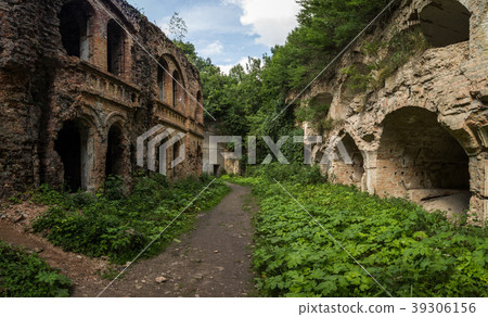 Ruins of Tarakanivskiy Fort 39306156