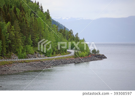 Tinnsja lake, Norway 39308597