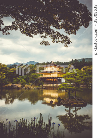 Kinkaku-ji golden temple, Kyoto, Japan Kinkaku-ji golden temple, Kyoto, Japan 39309638