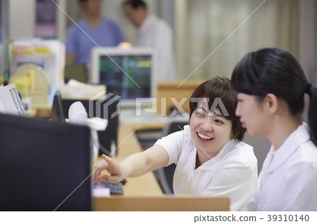 護士站護士 39310140