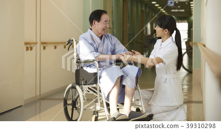 醫院輪椅老人 39310298