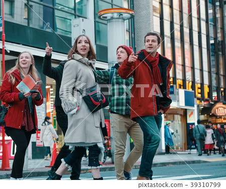 前往東京的外國遊客 39310799