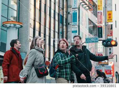 前往東京的外國遊客 39310801