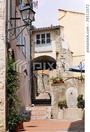 Menton menton 39311072