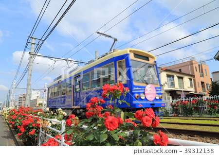 Blue train near Toden Arakawa Line Arakawa Garage 39312138